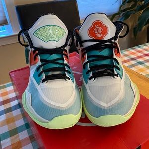 NWT Nike Kyrie 8 Infinity special edition CNY basketball shoes Mens size 12